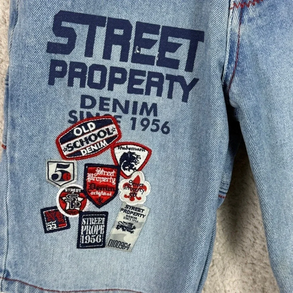 Street Property Denim Shorts Size‎ 8 Light Wash Red Stitching Patches